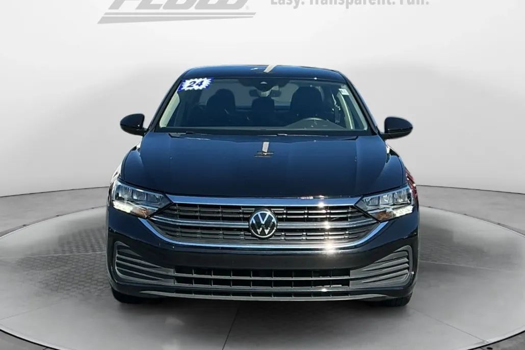 2024 Volkswagen Jetta 1.5T SE photo 1