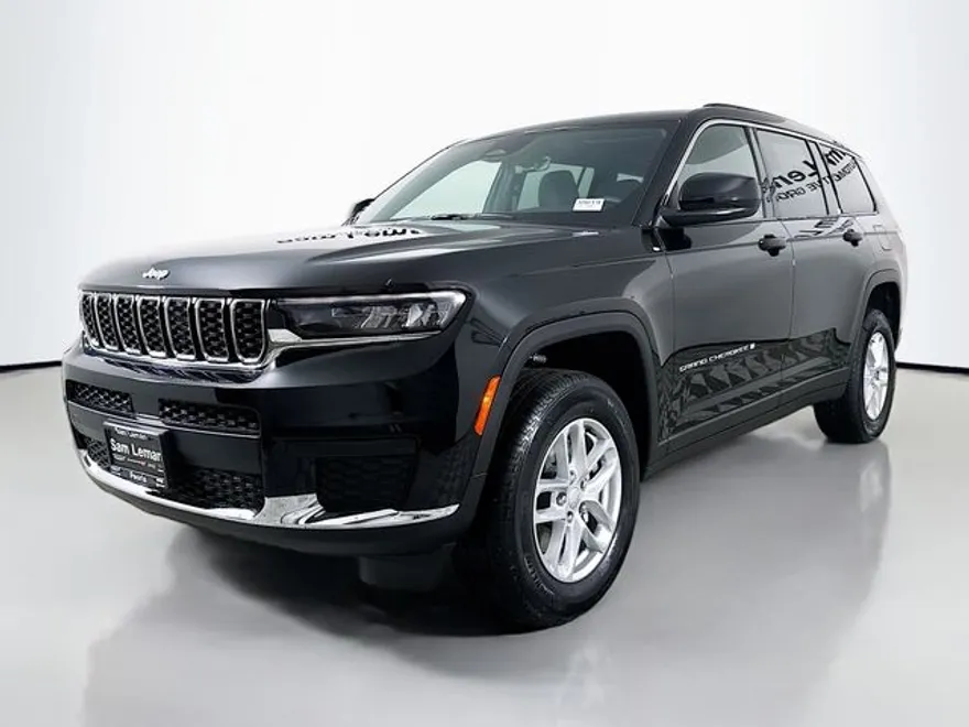 2025 Jeep Grand Cherokee Laredo X photo 1
