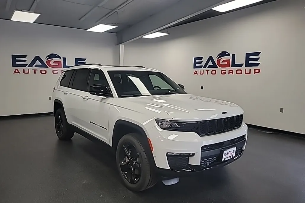 2025 Jeep Grand Cherokee Limited photo 1