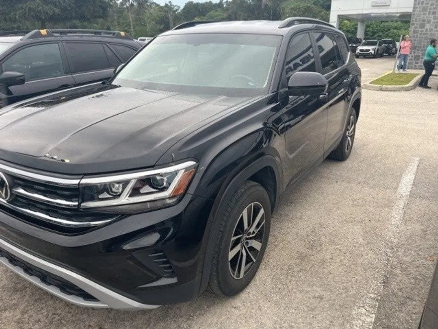 2022 Volkswagen Atlas SE photo 1