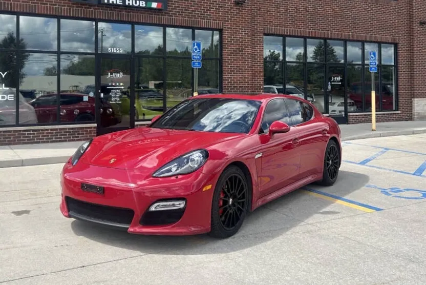 2013 Porsche Panamera GTS photo 1
