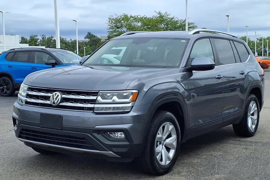 2019 Volkswagen Atlas V6 SE photo 1