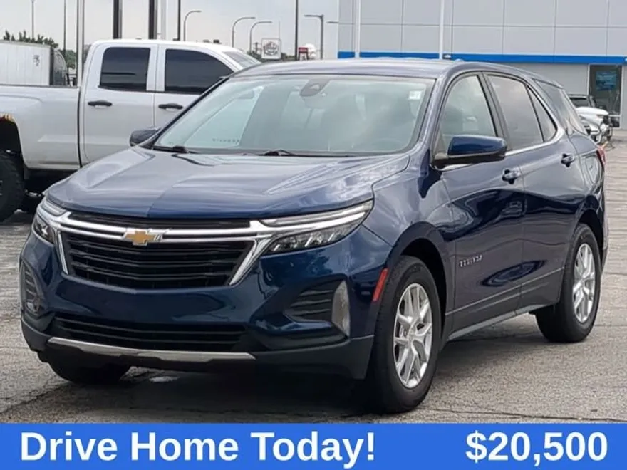2022 Chevrolet Equinox LT photo 1