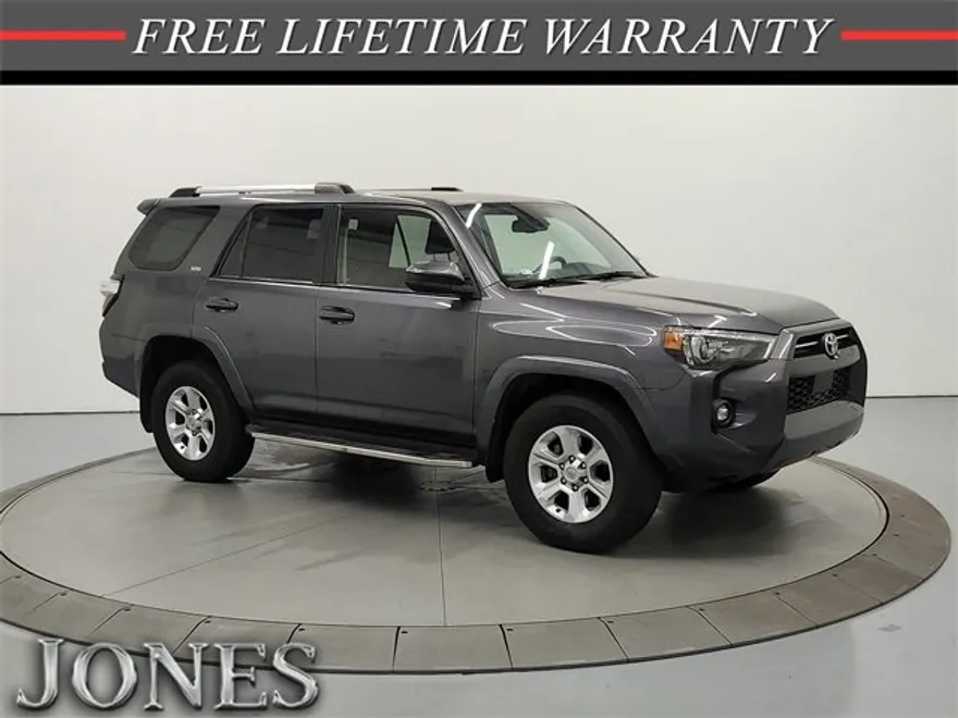 2021 Toyota 4Runner SR5 photo 1