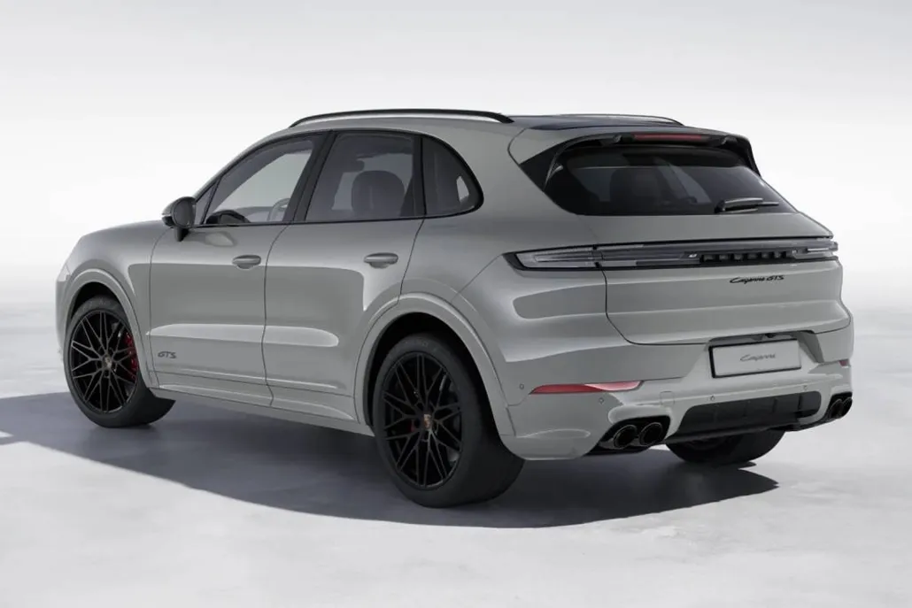 2026 Porsche Cayenne GTS photo 1