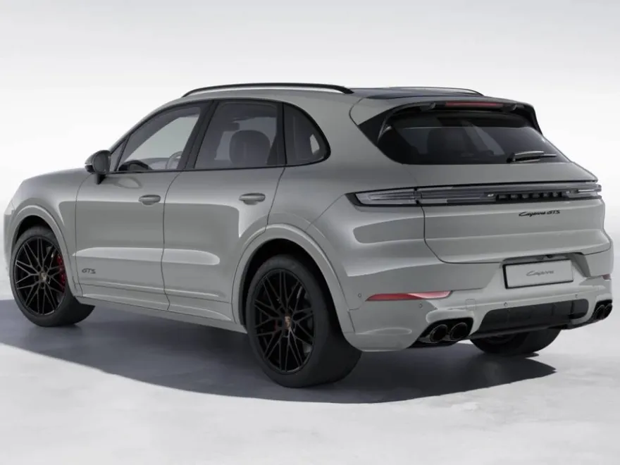 2026 Porsche Cayenne GTS photo 1