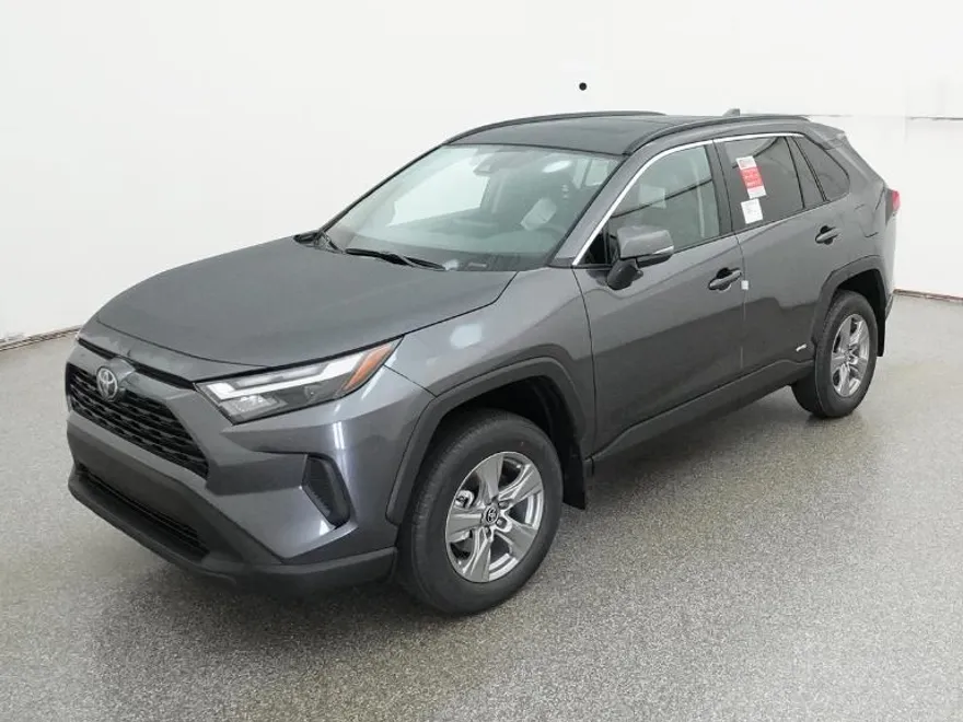 2025 Toyota RAV4 Hybrid XLE photo 1