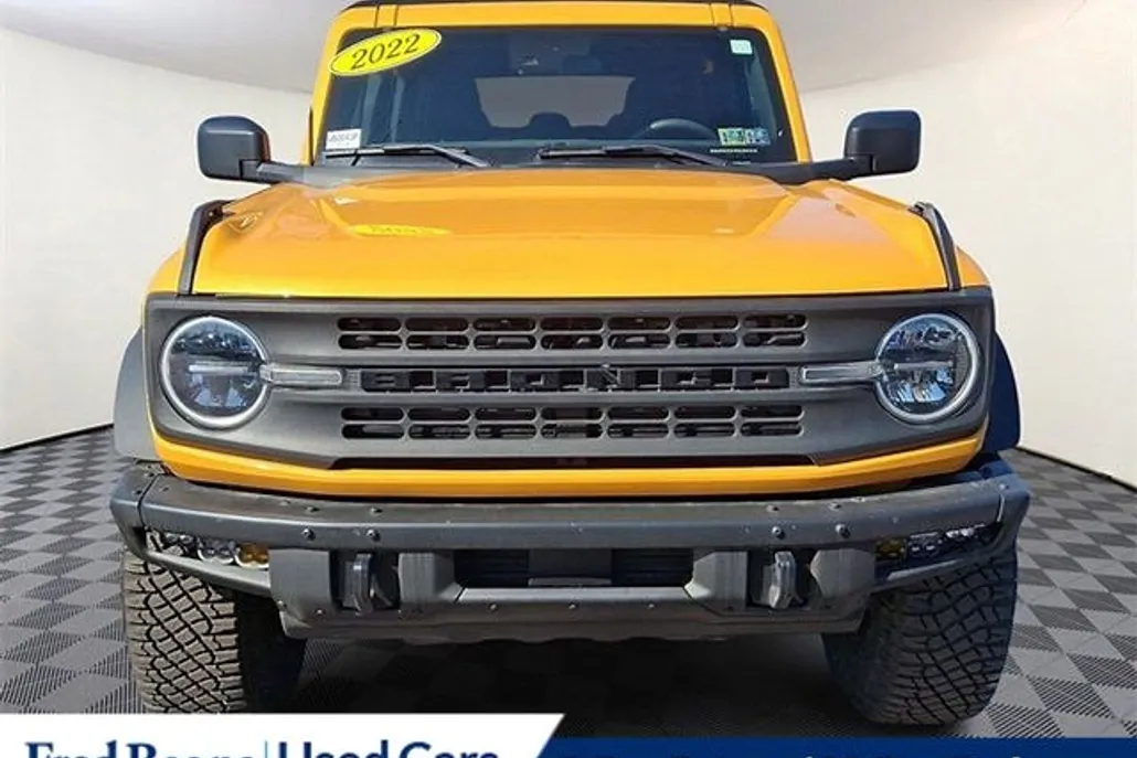 2022 Ford Bronco Base photo 1