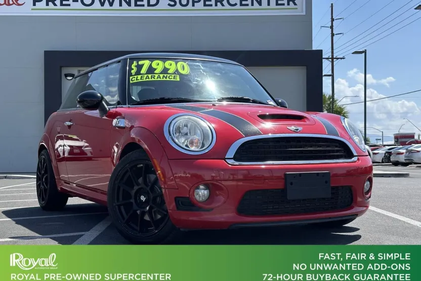2010 Mini Cooper 2 Door Hardtop photo 1