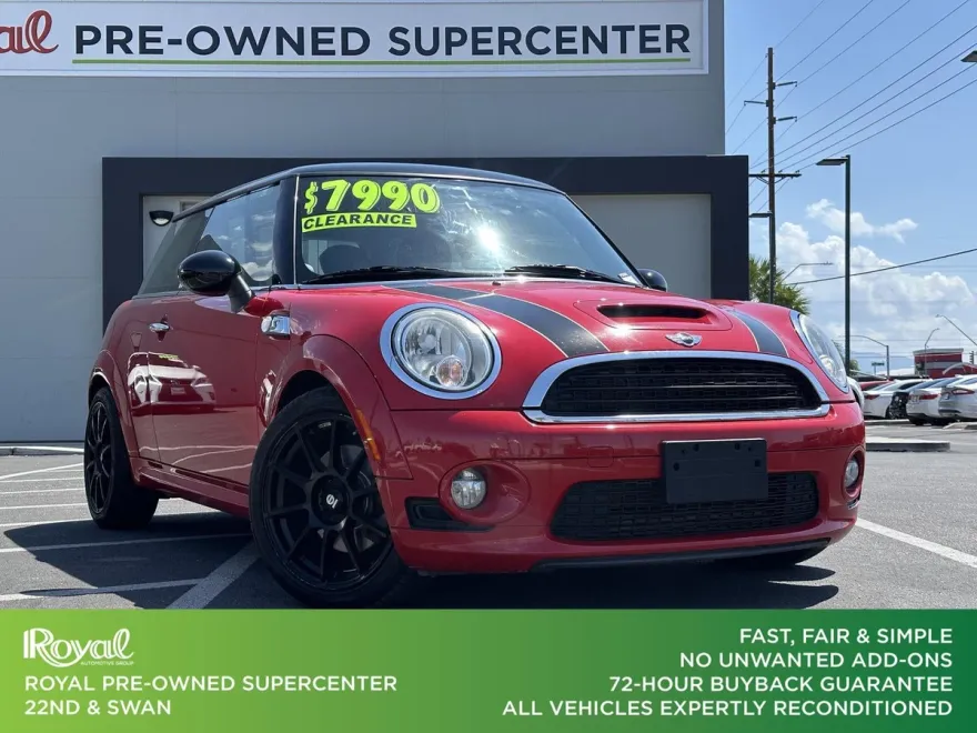2010 Mini Cooper 2 Door Hardtop photo 1