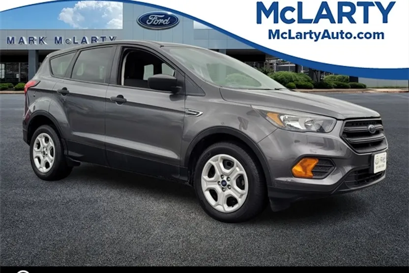 2019 Ford Escape S photo 1