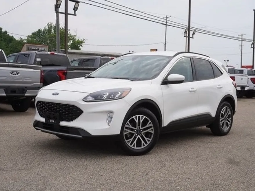 2020 Ford Escape SEL photo 1