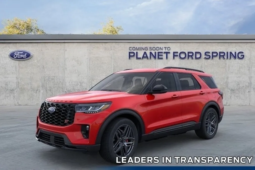 2025 Ford Explorer ST photo 1