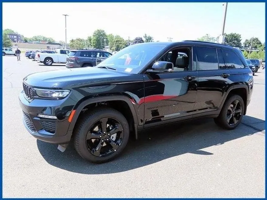 2025 Jeep Grand Cherokee Limited photo 1