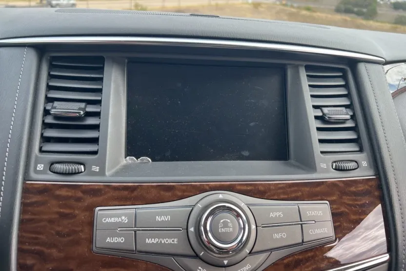 2020 Nissan Armada SL photo 1