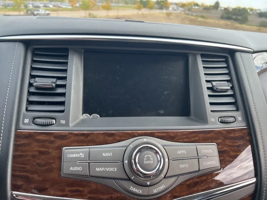 2020 Nissan Armada SL photo 1