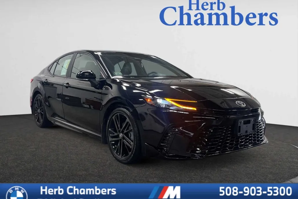2025 Toyota Camry XSE photo 1