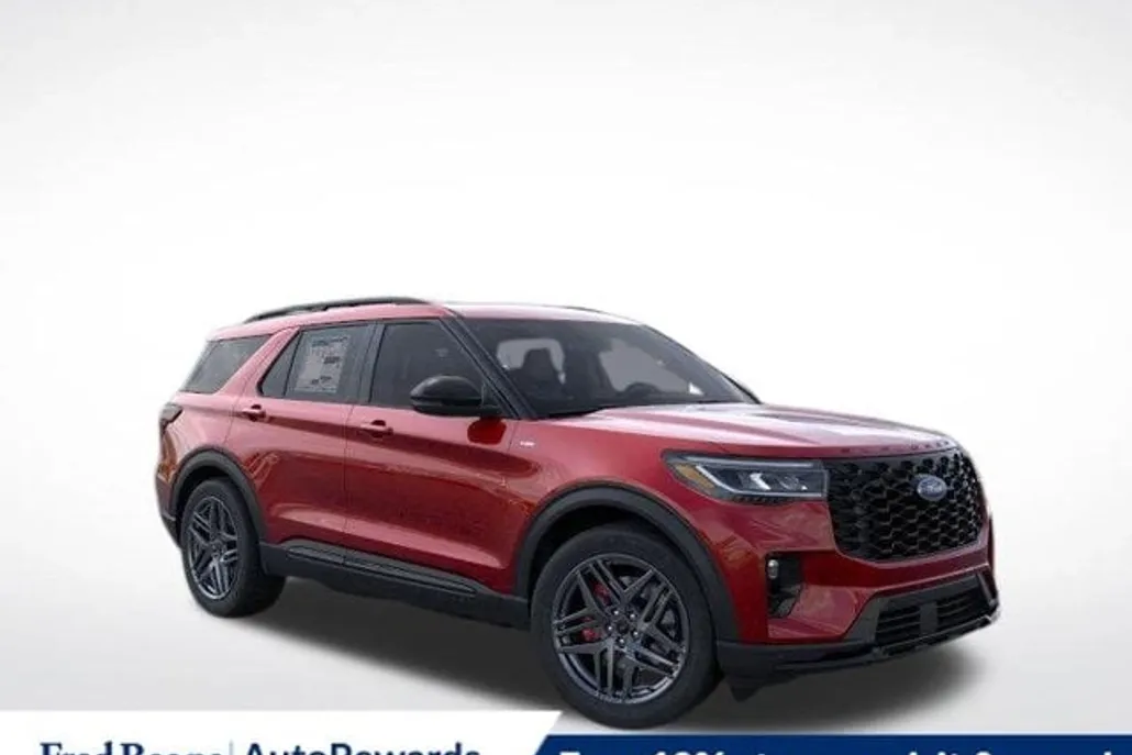 2025 Ford Explorer ST-Line photo 1