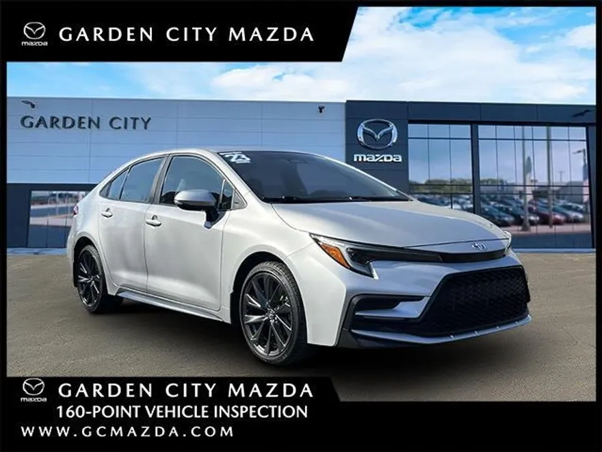 2023 Toyota Corolla SE photo 1