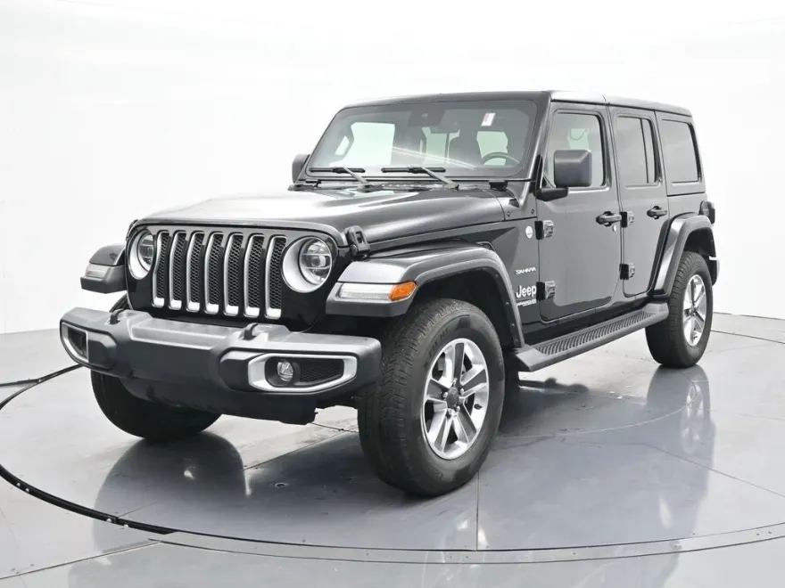 2021 Jeep Wrangler Unlimited Sahara photo 1