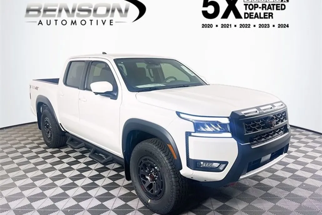 2025 Nissan Frontier PRO-4X photo 1