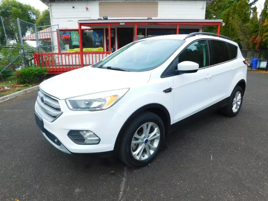 2018 Ford Escape SE photo 1