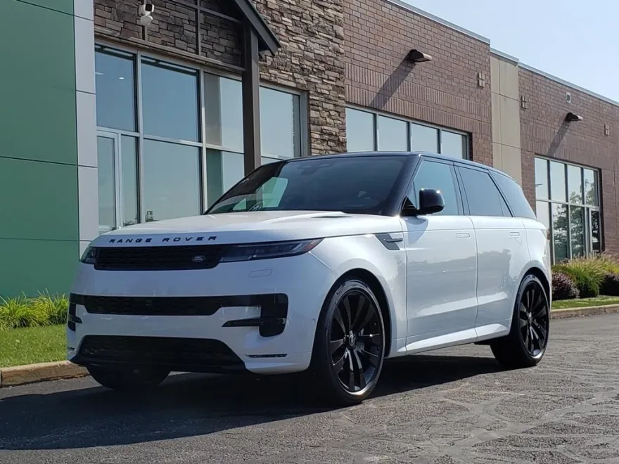 2025 Land Rover Range Rover Sport SE photo 1