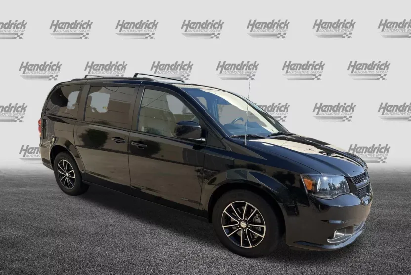 2018 Dodge Grand Caravan GT photo 1