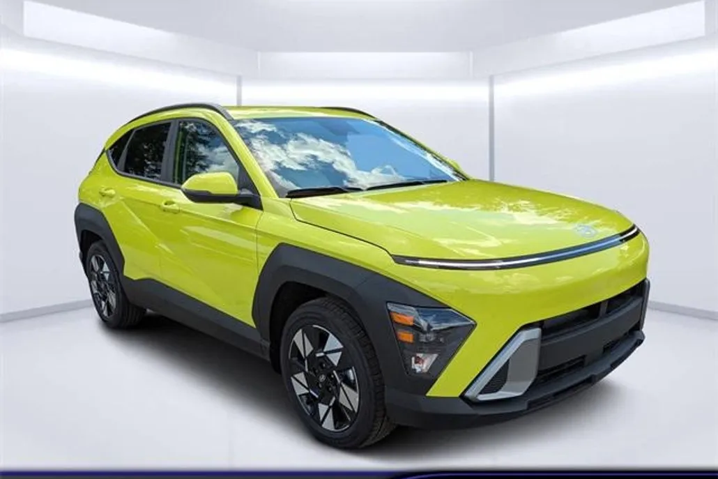 2025 Hyundai Kona SEL photo 1