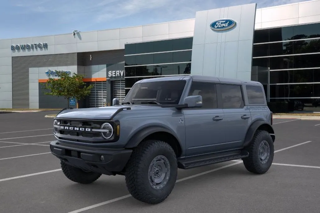 2025 Ford Bronco Outer Banks photo 1