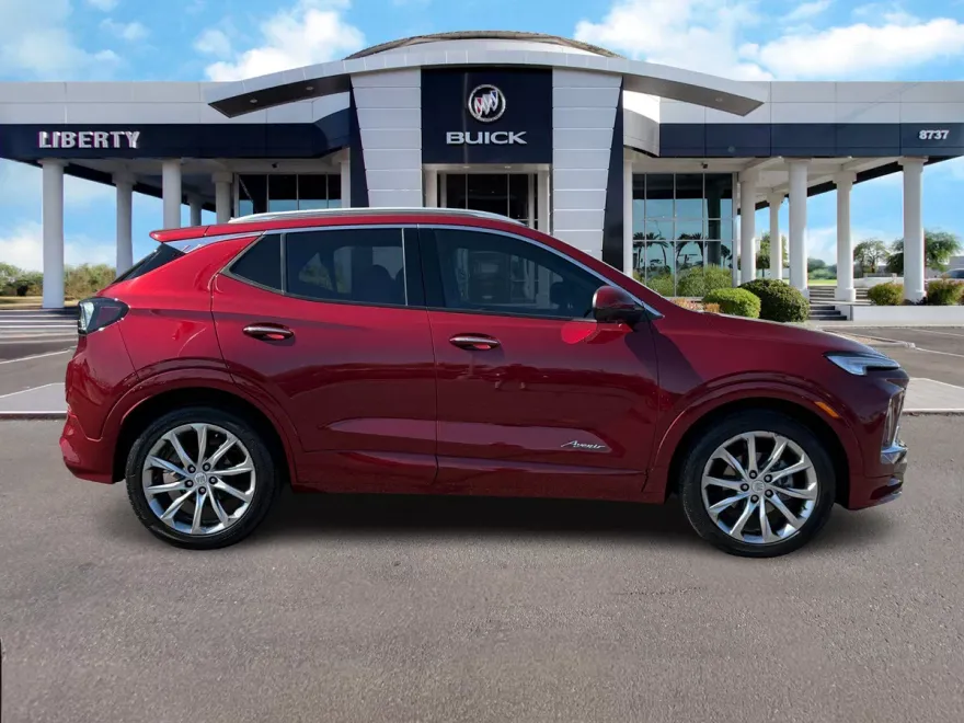 2024 Buick Encore GX Avenir photo 1