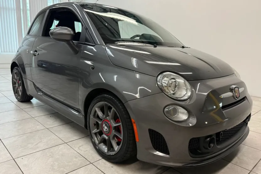 2013 Fiat 500 Abarth photo 1