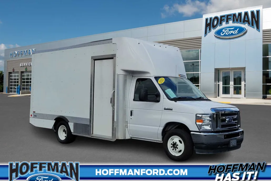 2021 Ford E-350 photo 1
