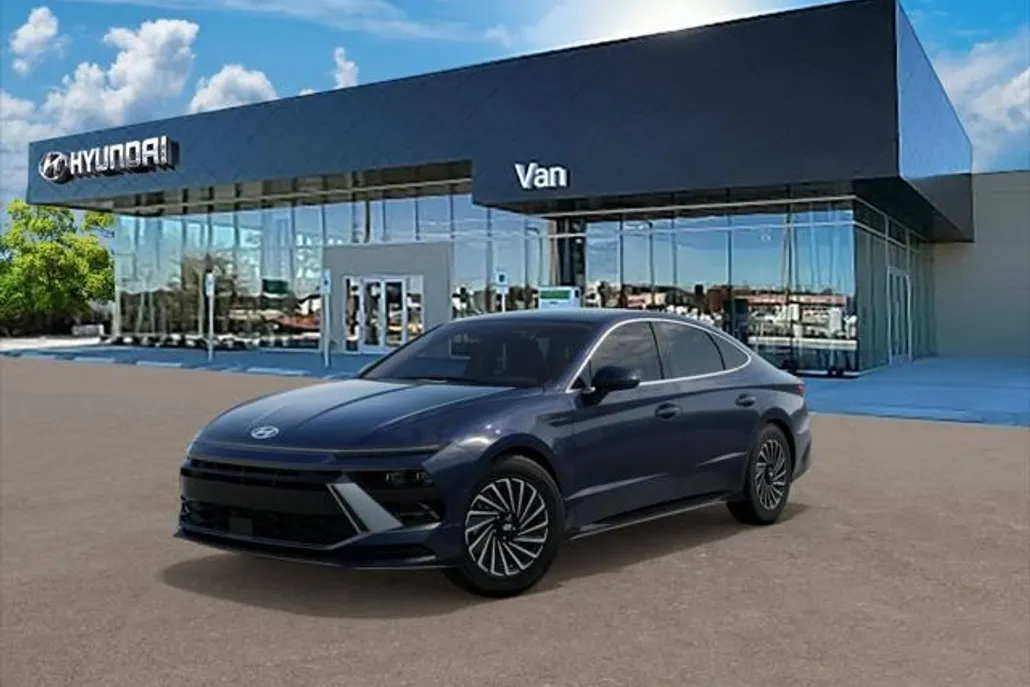 2025 Hyundai Sonata Hybrid SEL photo 1