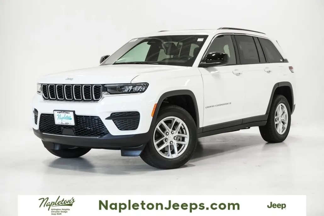 2025 Jeep Grand Cherokee Laredo photo 1