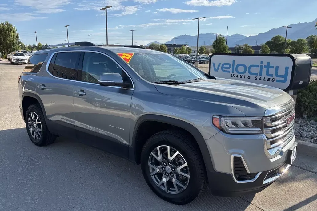 2023 Gmc Acadia SLT photo 1
