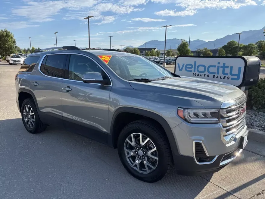 2023 Gmc Acadia SLT photo 1