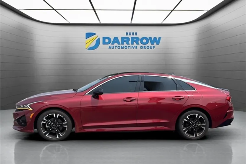 2022 Kia K5 GT-Line photo 1