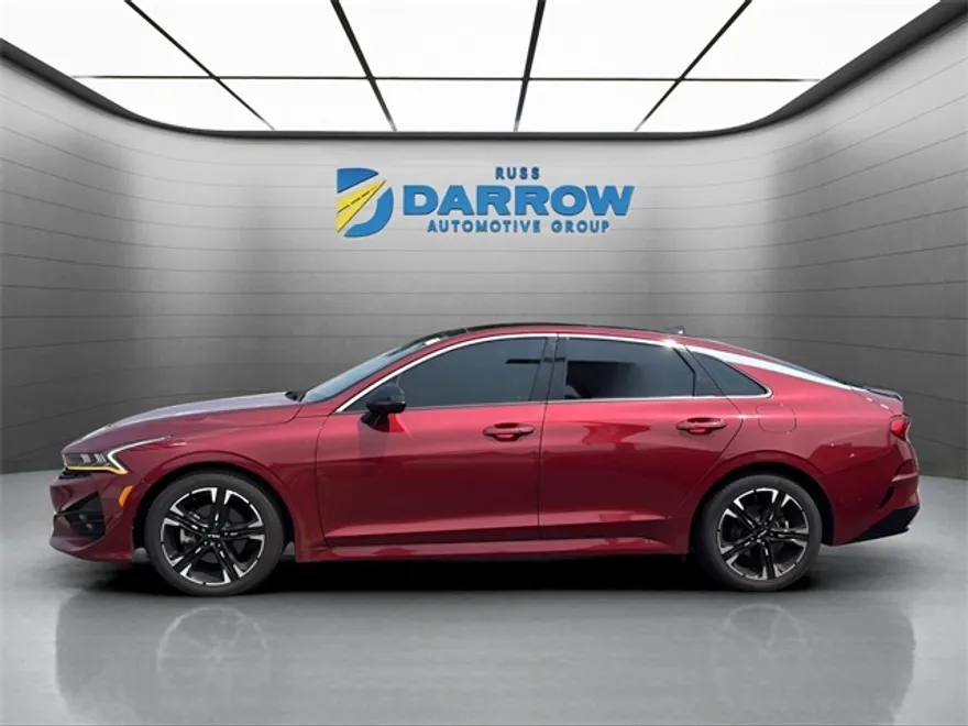 2022 Kia K5 GT-Line photo 1