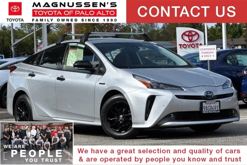 2022 Toyota Prius photo 1