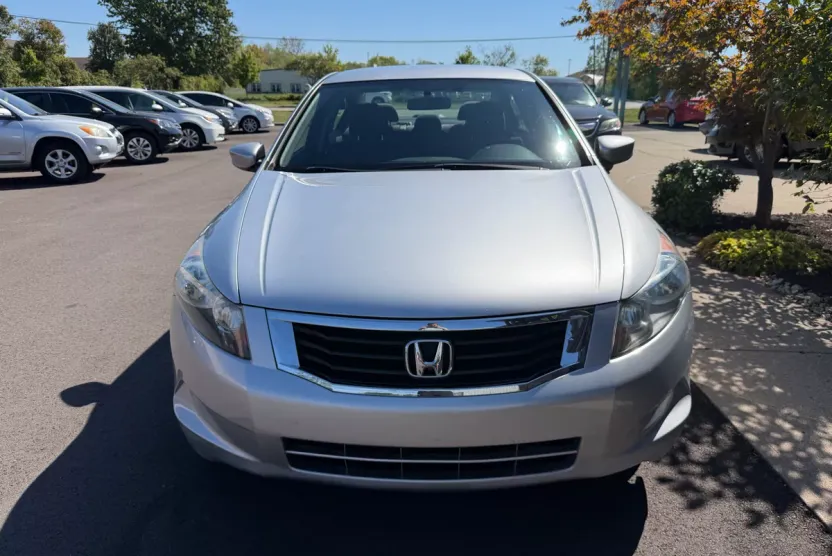 2009 Honda Accord LX photo 1
