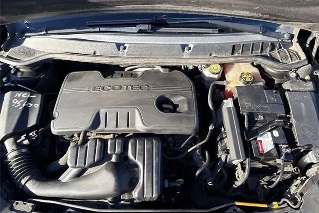 2012 Buick Verano Convenience photo 1