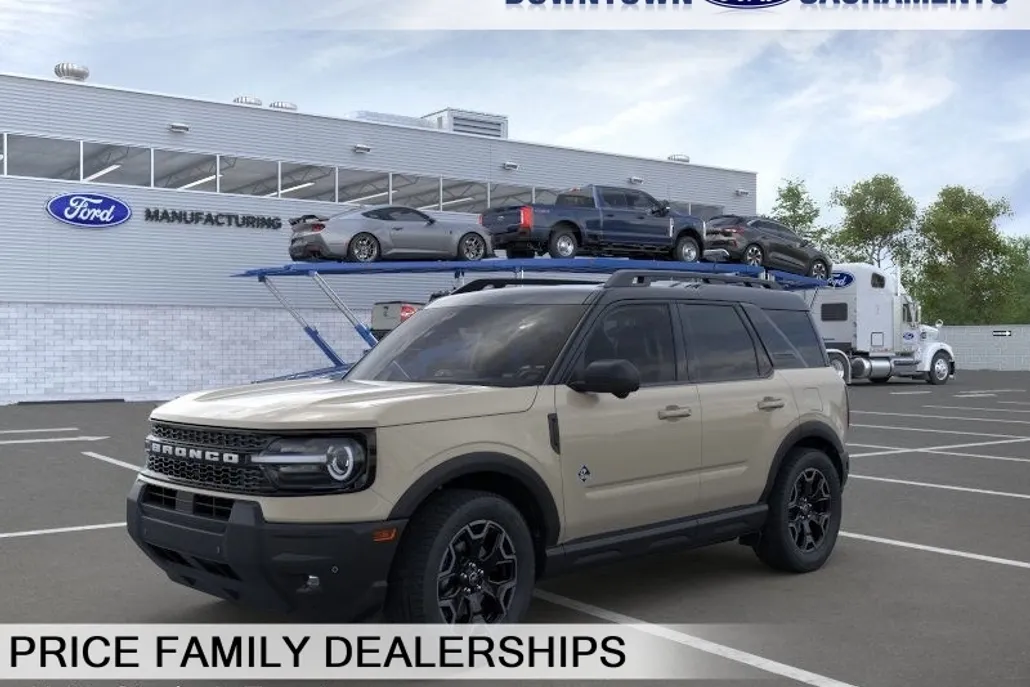 2025 Ford Bronco Sport Outer Banks photo 1