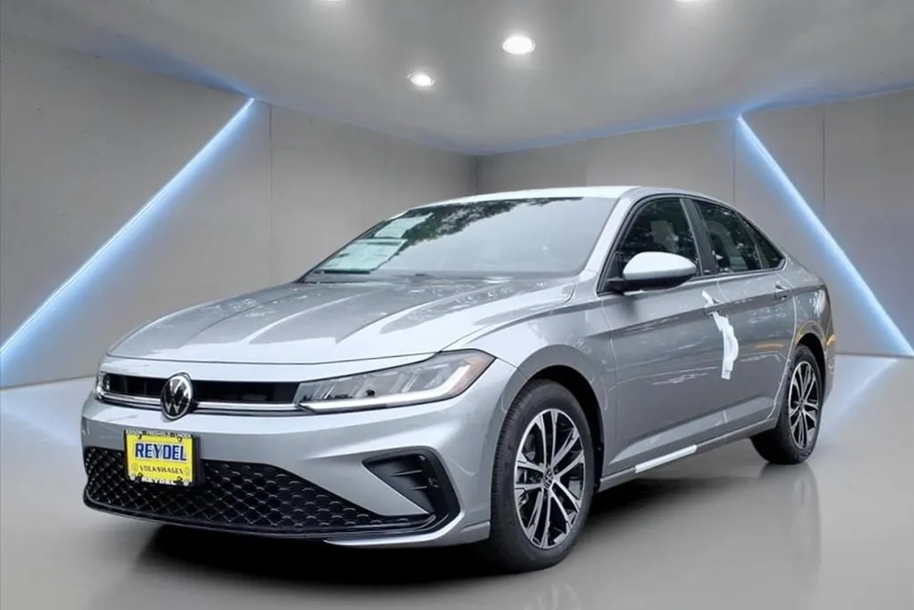 2026 Volkswagen Jetta 1.5T Sport photo 1