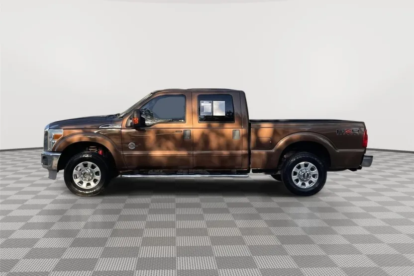 2011 Ford F-250 XLT photo 1