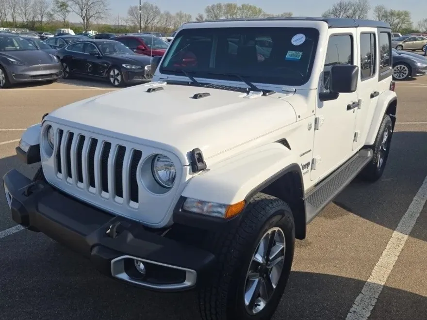 2022 Jeep Wrangler Unlimited Sahara photo 1