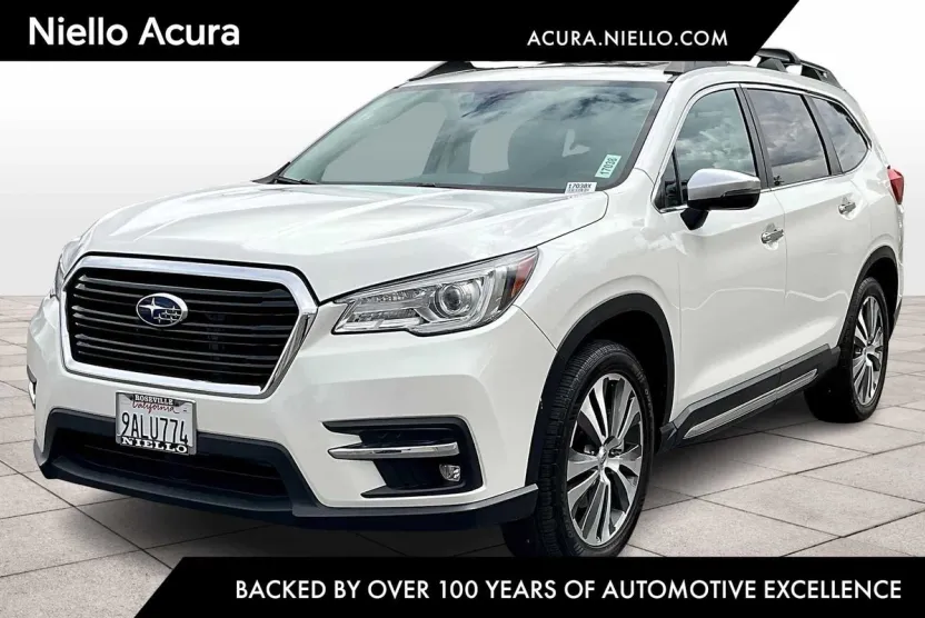 2022 Subaru Ascent Touring photo 1