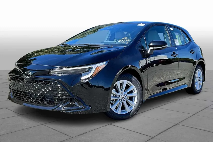 2025 Toyota Corolla SE photo 1