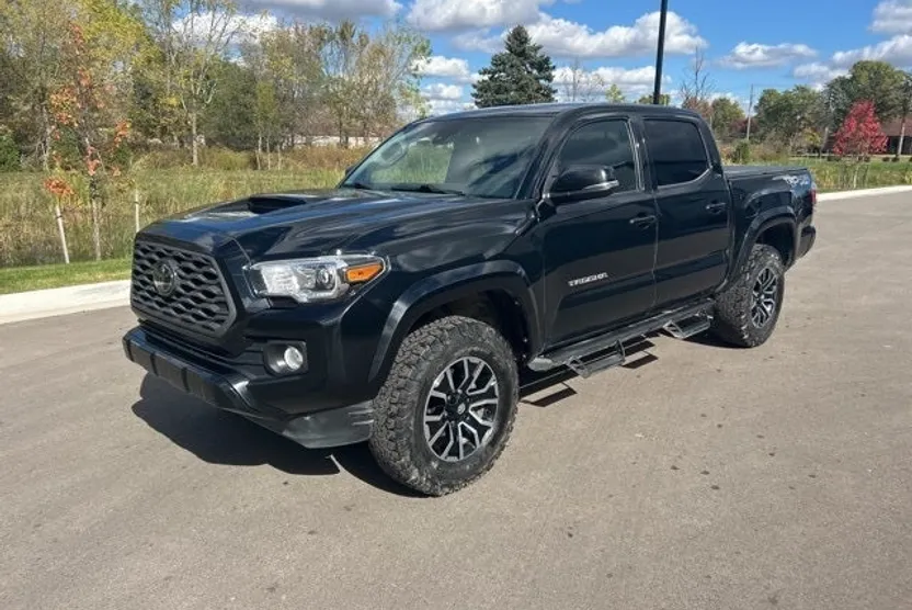 2021 Toyota Tacoma TRD Sport V6 photo 1