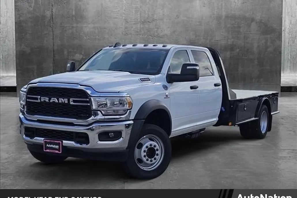 2024 Ram 5500 Tradesman photo 1